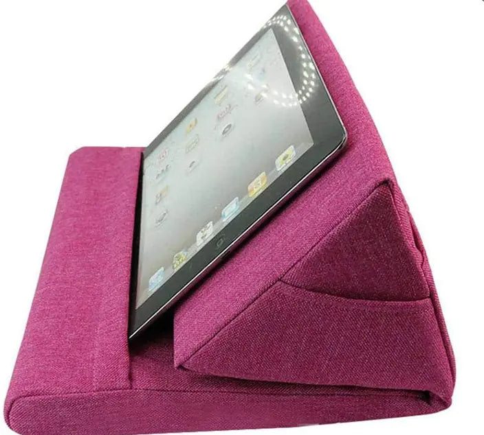Foldable Triangular Pillow Pad for iPad and Tablets